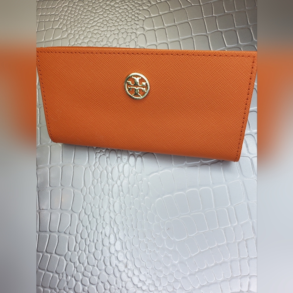TORY BURCH Saffiano Leather Orange Sunglasses Case - Picture 3 of 5
